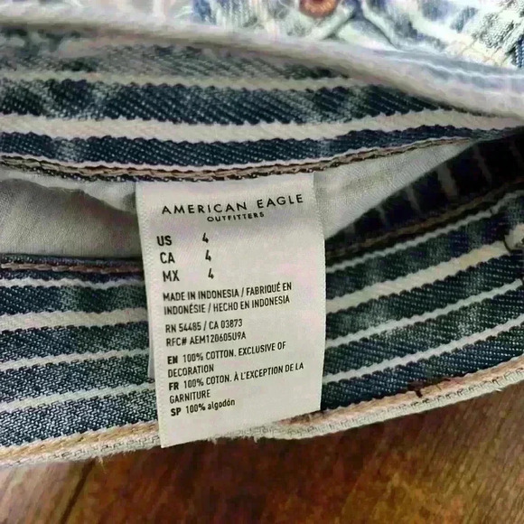 American Eagle stripped jean shorts - Picture 3 of 3